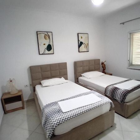 Luxury Appartament Lungomare Вльора Екстер'єр фото