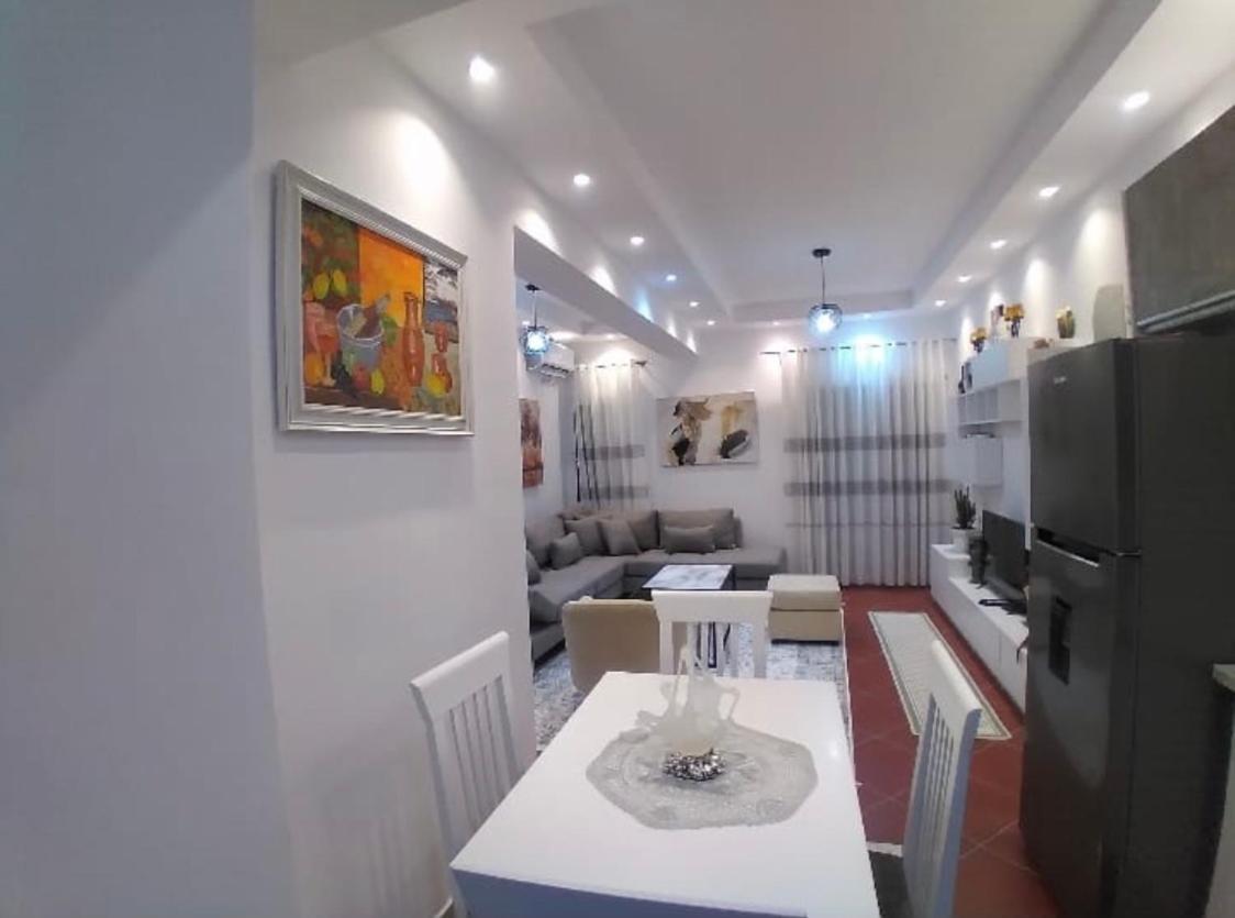 Luxury Appartament Lungomare Вльора Екстер'єр фото