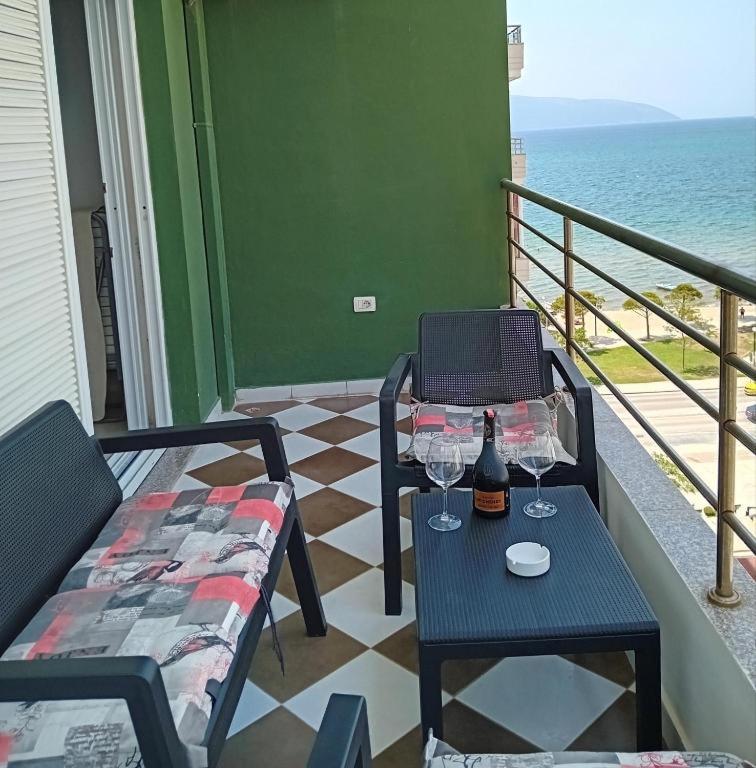 Luxury Appartament Lungomare Вльора Екстер'єр фото