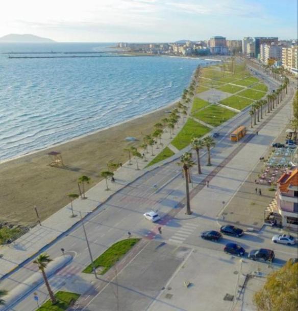 Luxury Appartament Lungomare Вльора Екстер'єр фото