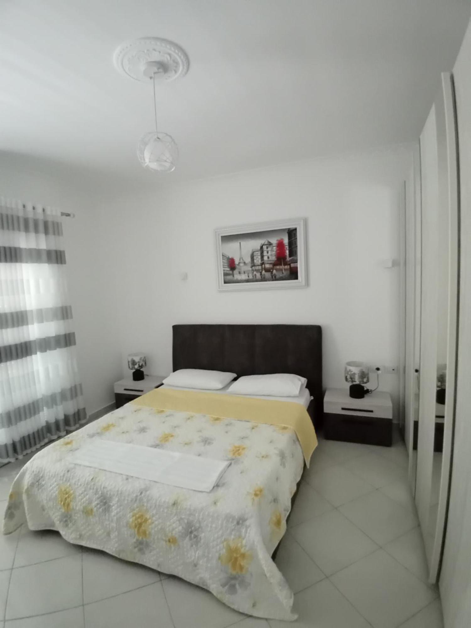 Luxury Appartament Lungomare Вльора Екстер'єр фото